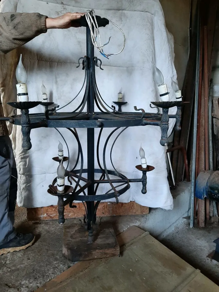 Antique chandelier - Image 1