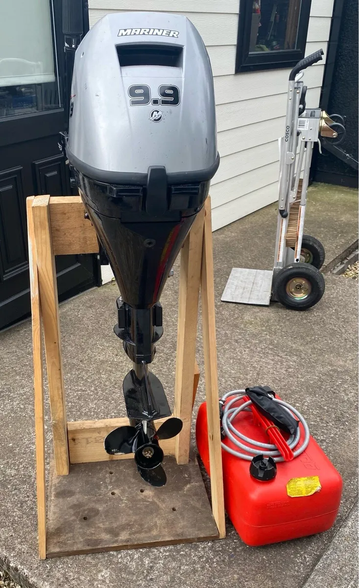 9.9 Mercury Outboard Engine & petrol tank - Image 2