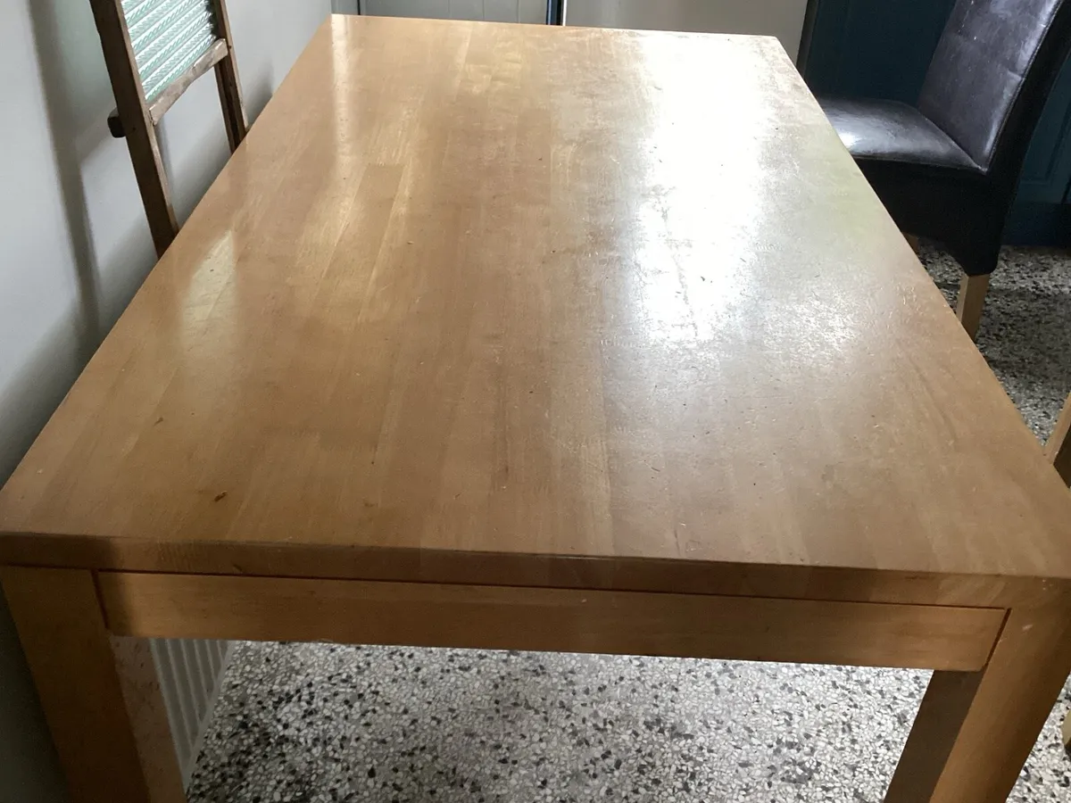 Kitchen table