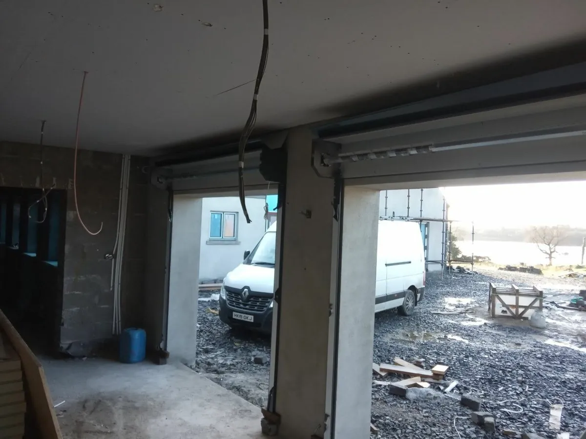 insulated  roller  door  full  auto  with  remotes - Image 4