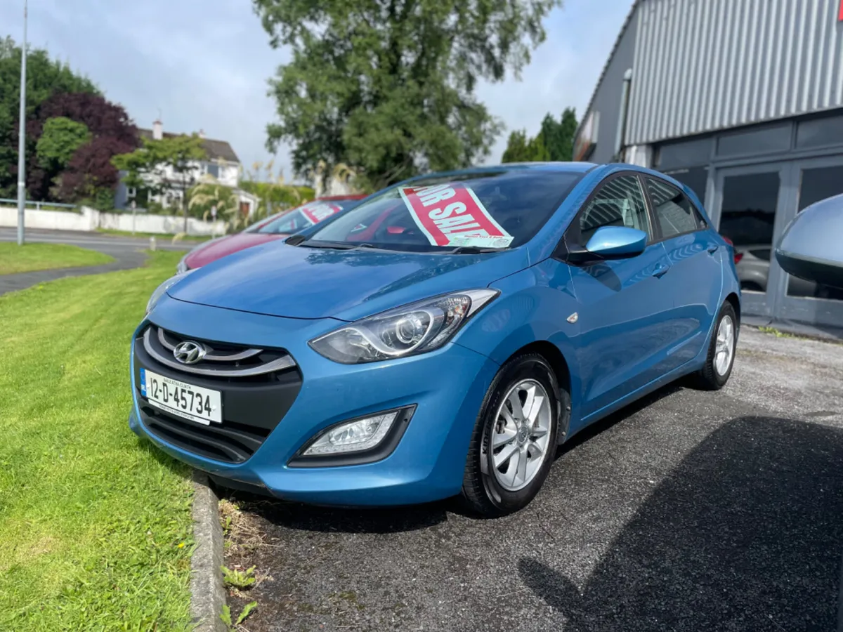 2012 Hyundai i30 - Image 2