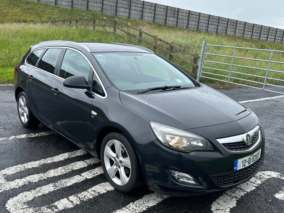 2012 VAUXHALL ASTRA ESTATE DIESEL - Image 2