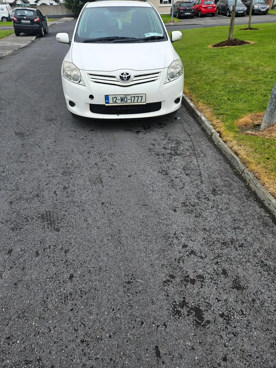 Toyota Auris 2012 - Image 3