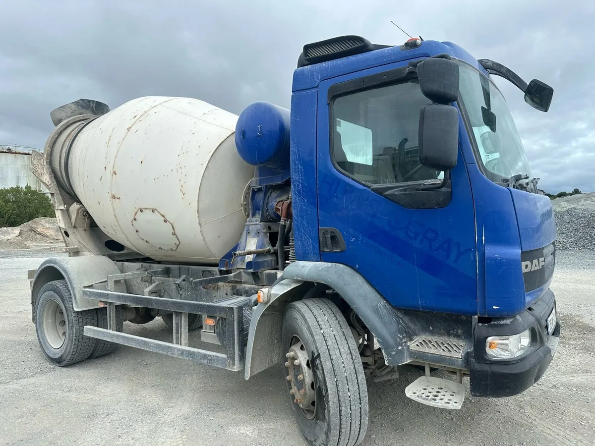 DAF Lf mixer. Tipper grab - Image 1