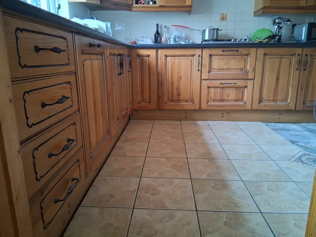 Kitchen - Image 2