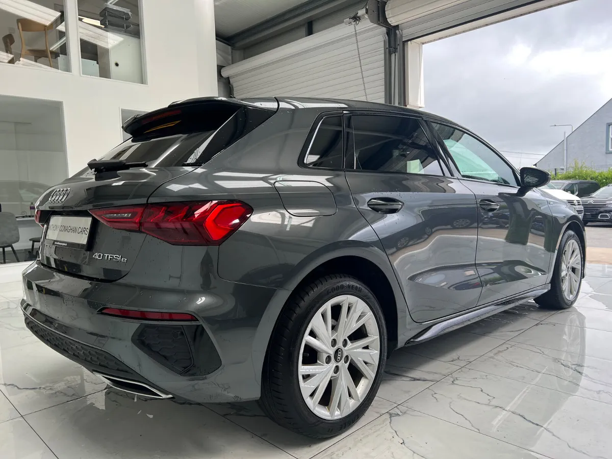 Audi A3 2021 SLINE AUTO - Image 4