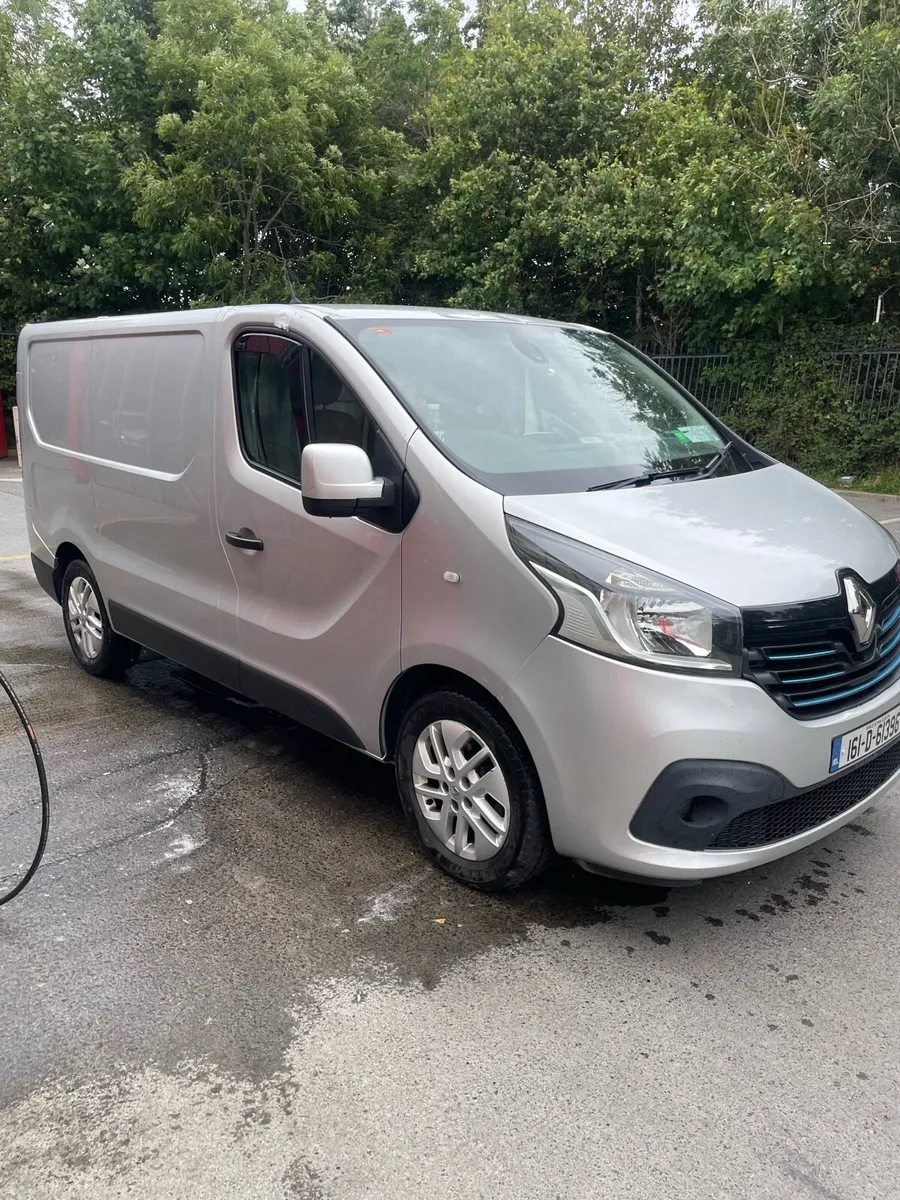 2016 Renault Traffic sport energy - Image 2