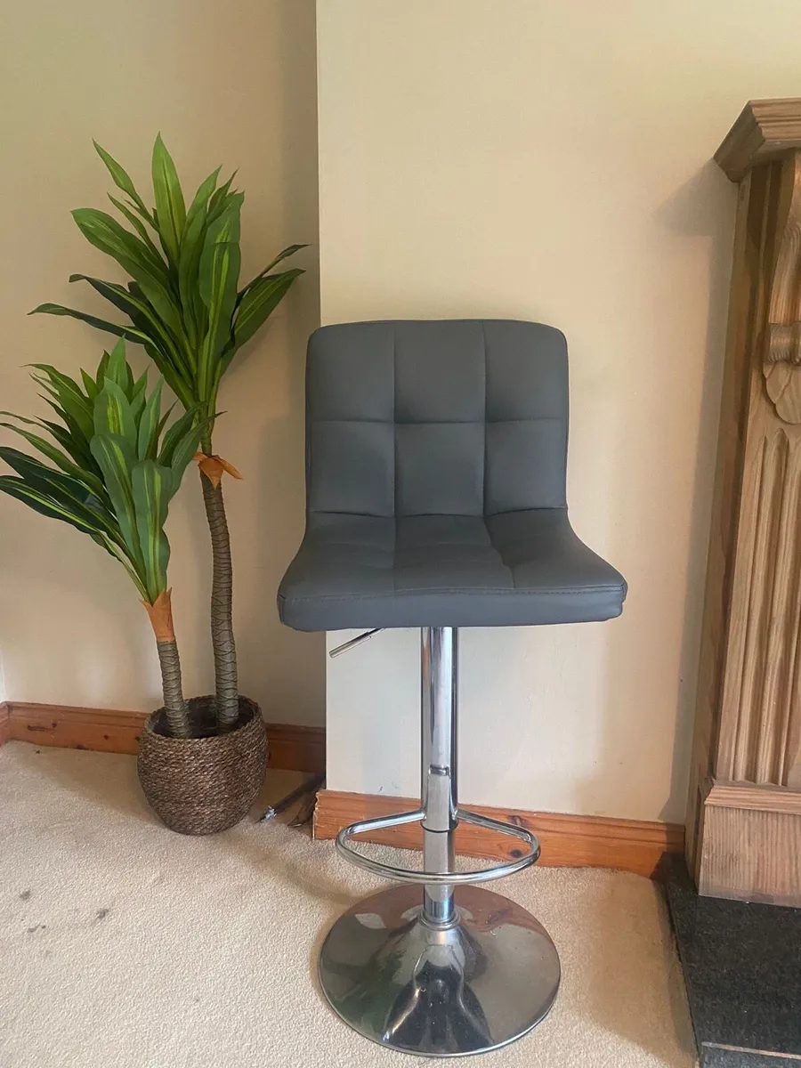 Grey gaslit bar stool - Image 1