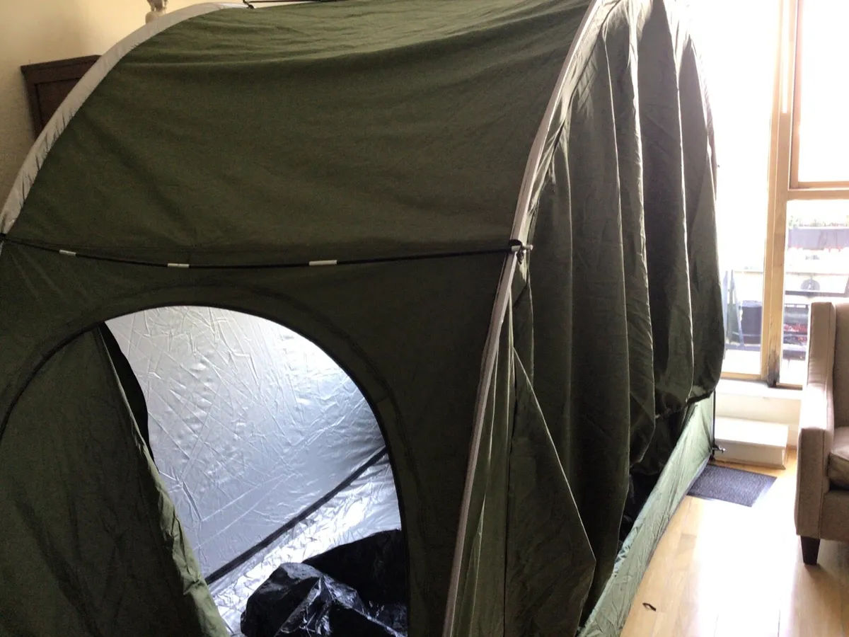 Tail gate tent - Image 1