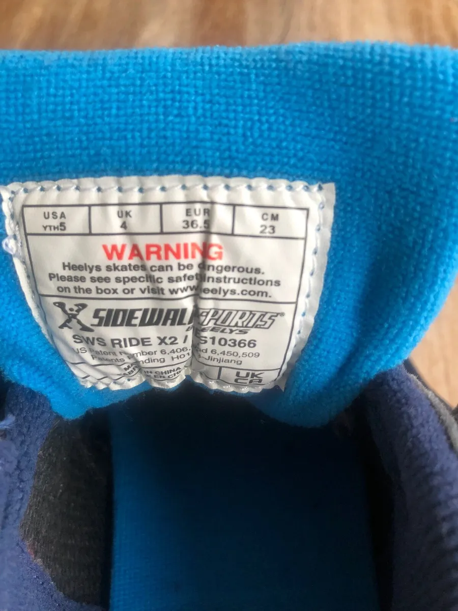 Heelys skate runners - Image 4