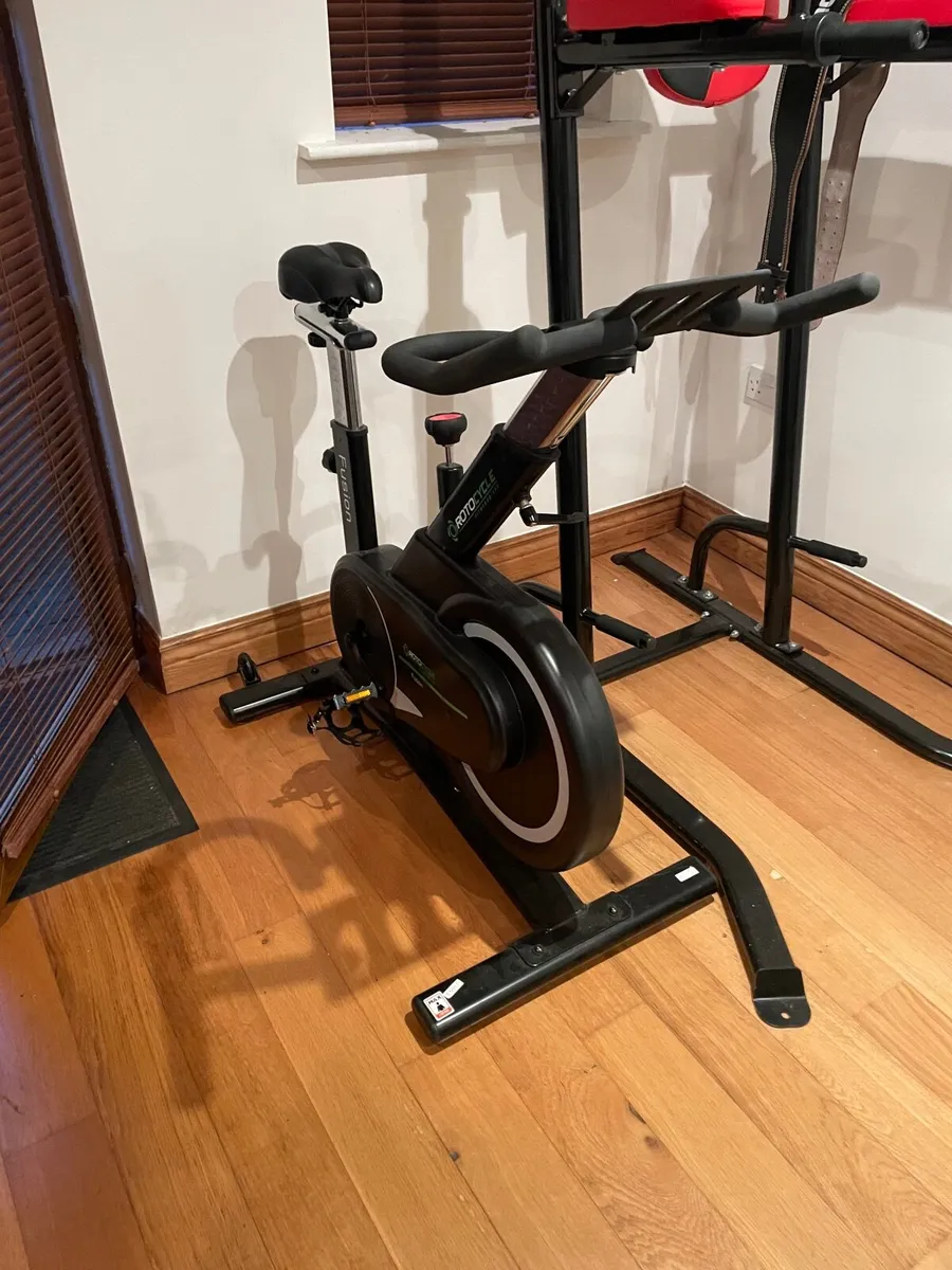 Gym equipment - Image 1