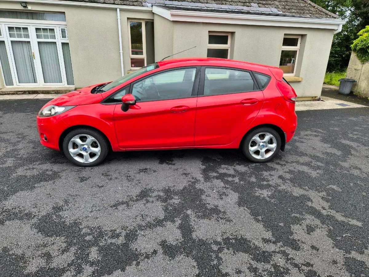 Ford Fiesta 2011 knew NCT 1owner - Image 4