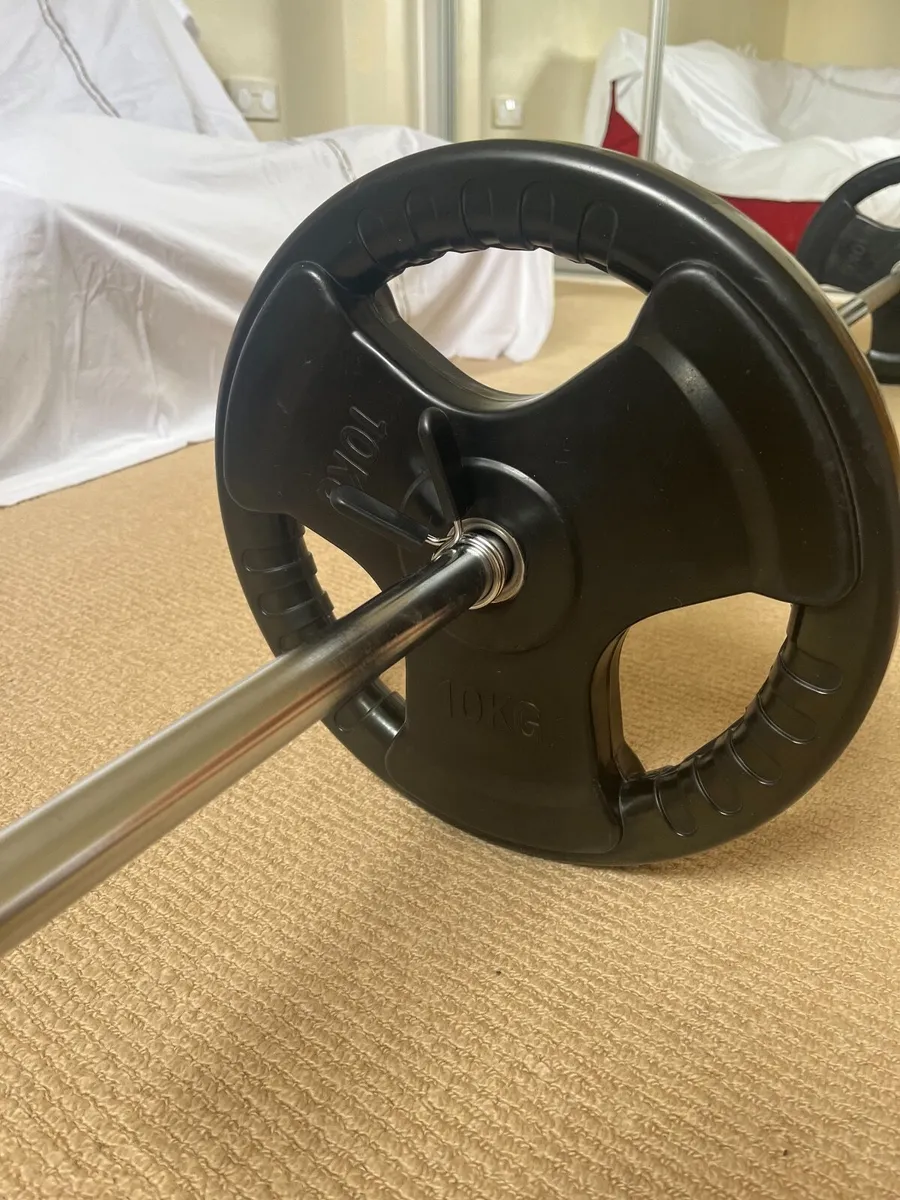 Barbell with 2x 10kg weights - Image 3