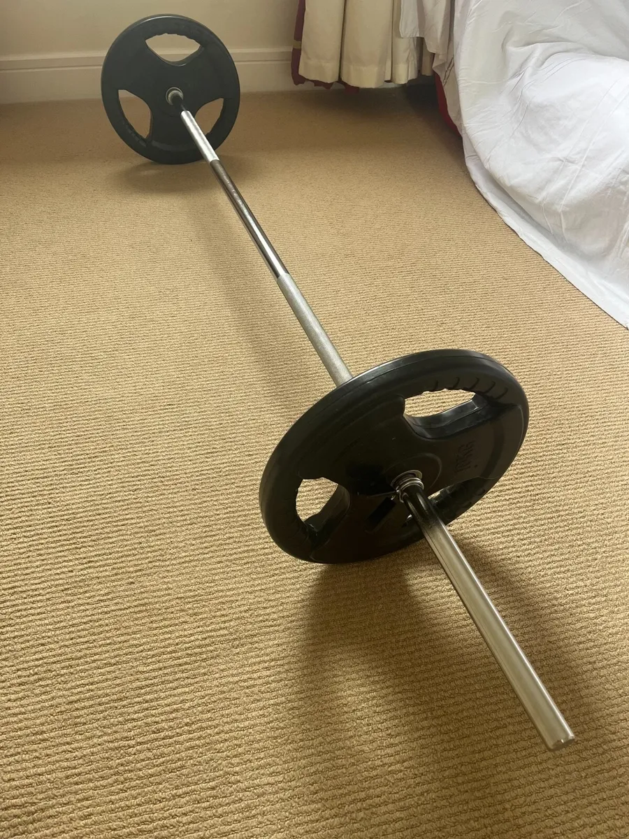 Barbell with 2x 10kg weights - Image 4