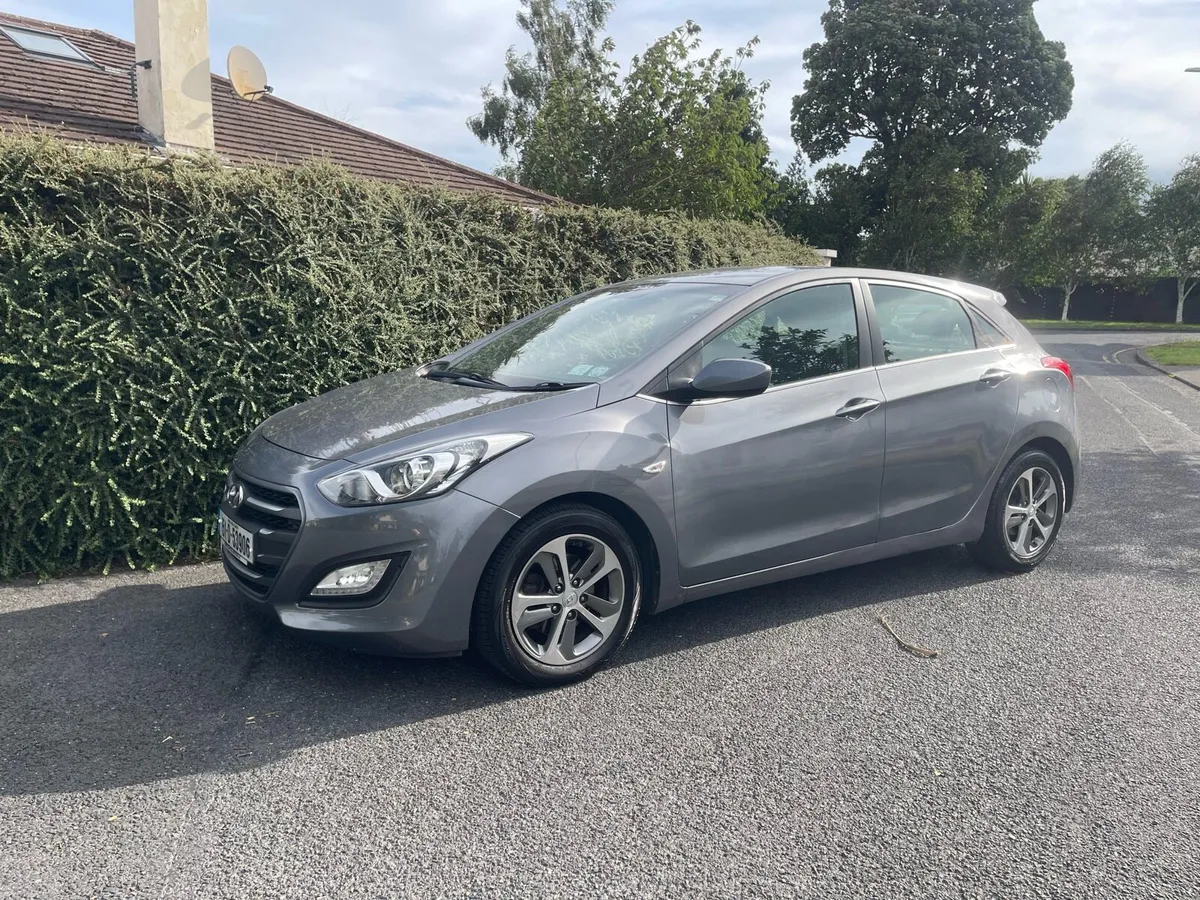 Hyundai i30 petrol NCT 12/26 Tax2/26 - Image 2