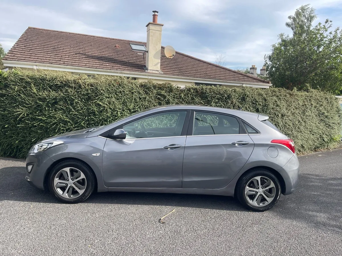 Hyundai i30 petrol NCT 12/26 Tax2/26 - Image 3
