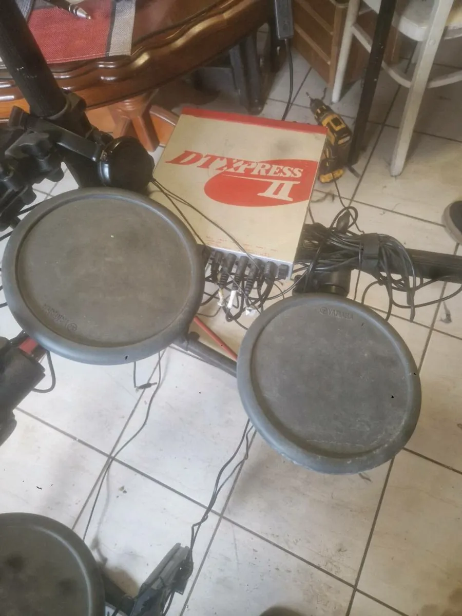 Yamaha DTXPRESS 2 - Image 4