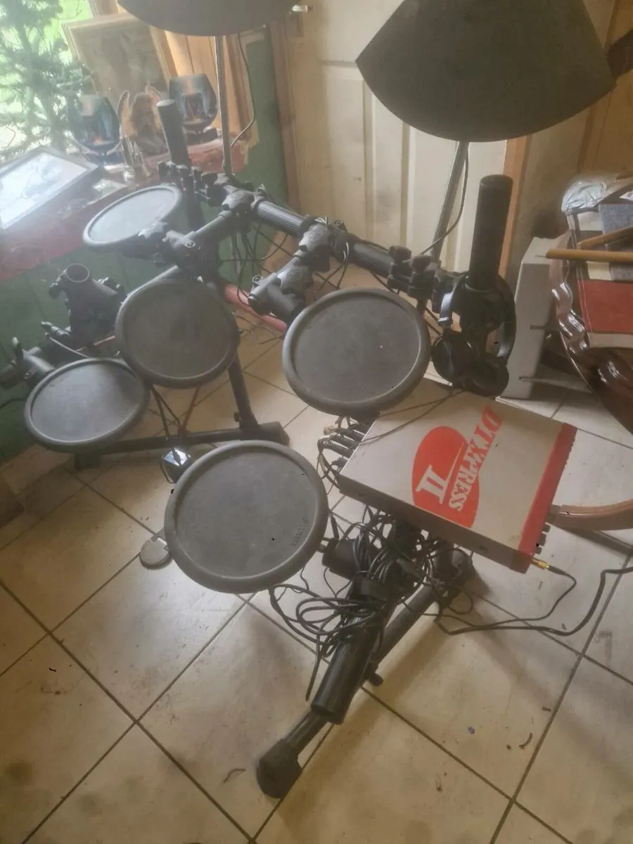 Yamaha DTXPRESS 2 - Image 1