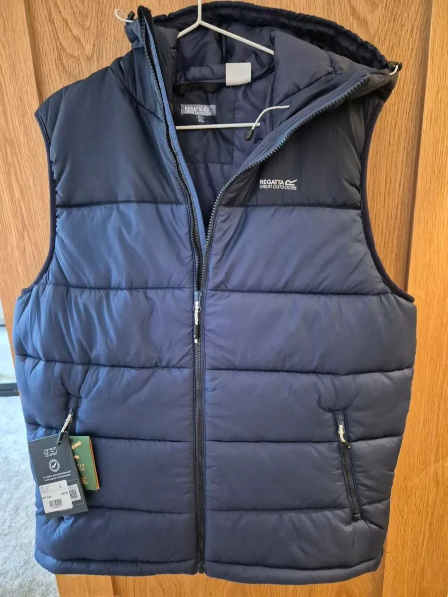 Gillets - Image 1