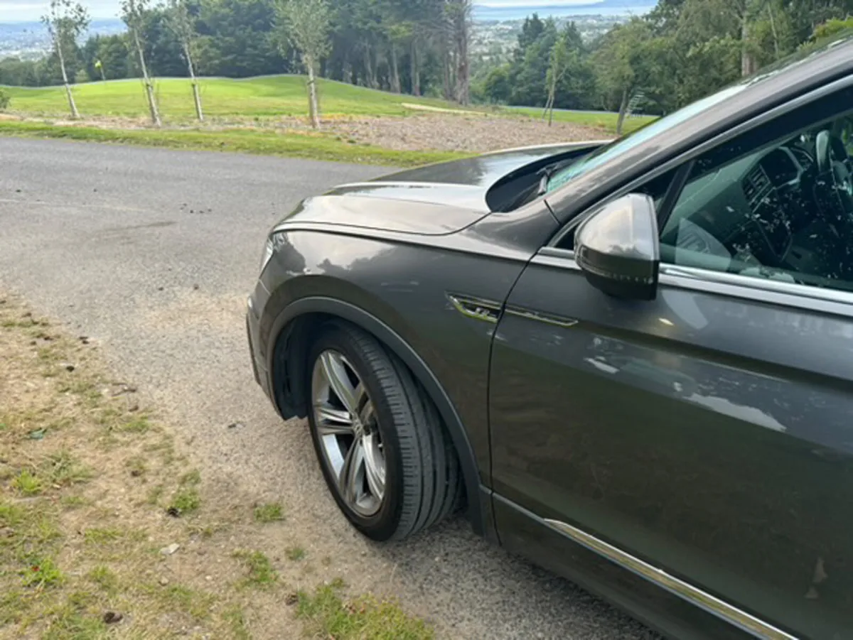 Volkswagen Tiguan R-Line 2017 - Image 4