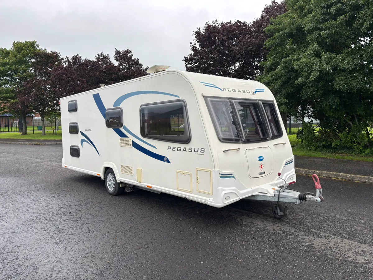 2011 Bailey pegasus Ancona triple bunks - Image 2