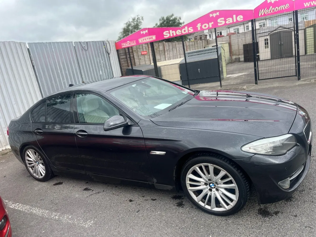 2011 BMW 520D in excellent condition - Image 3