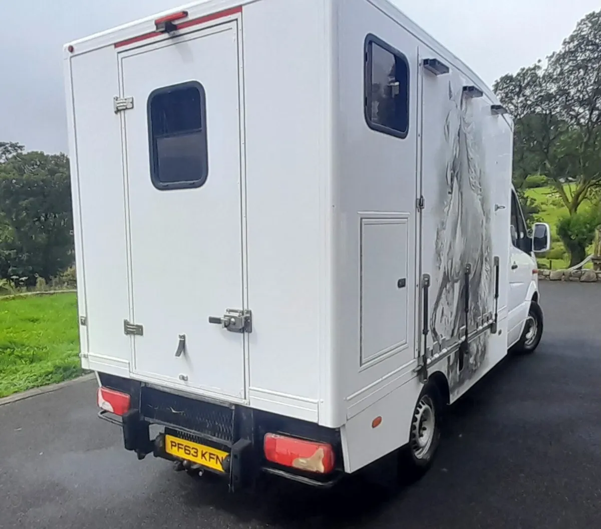 2014 merdedes sprinter horsebox automatic - Image 4