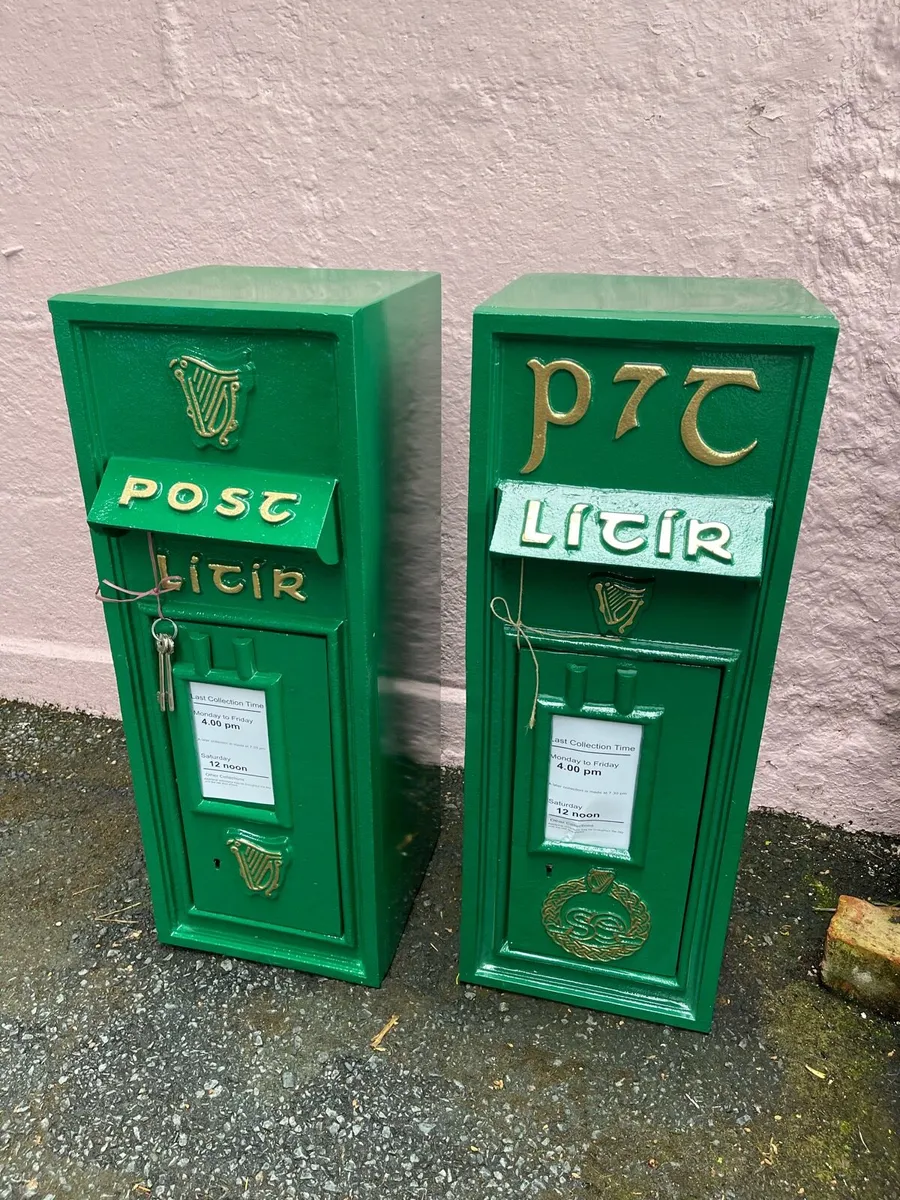 Post box building into wall - Image 4
