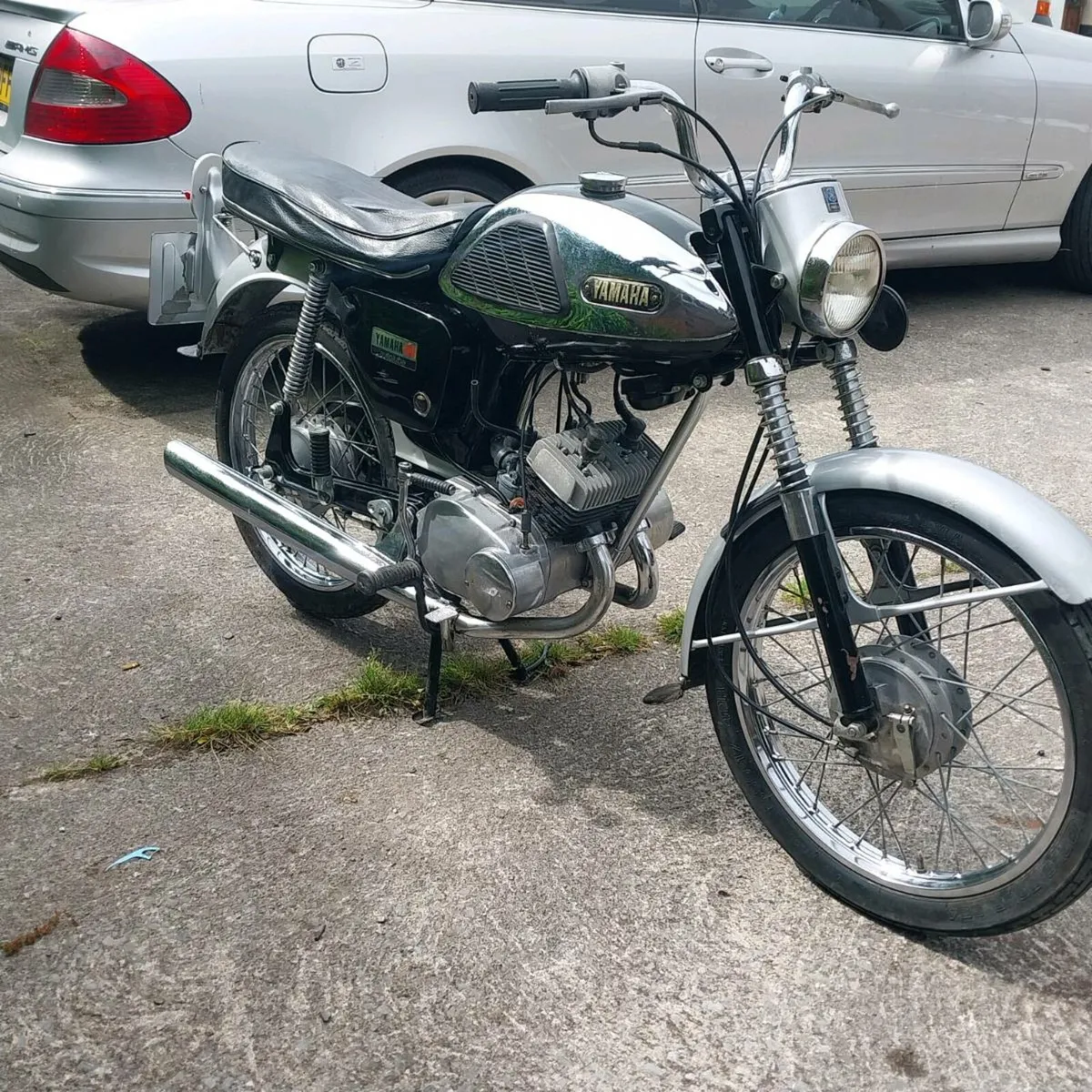 Yamaha YL1 100 twin - Image 3