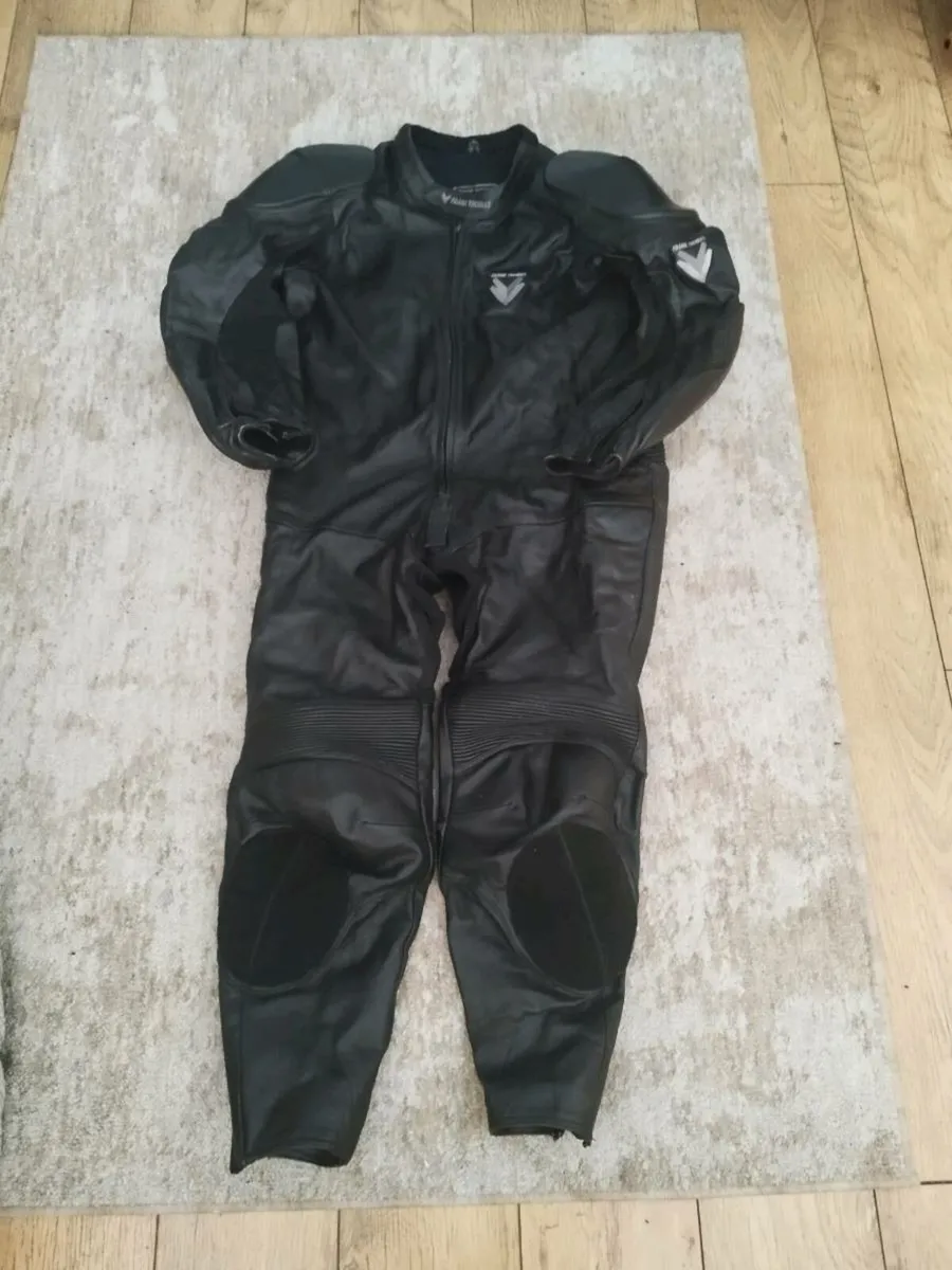 motorcycle leathers - Image 2