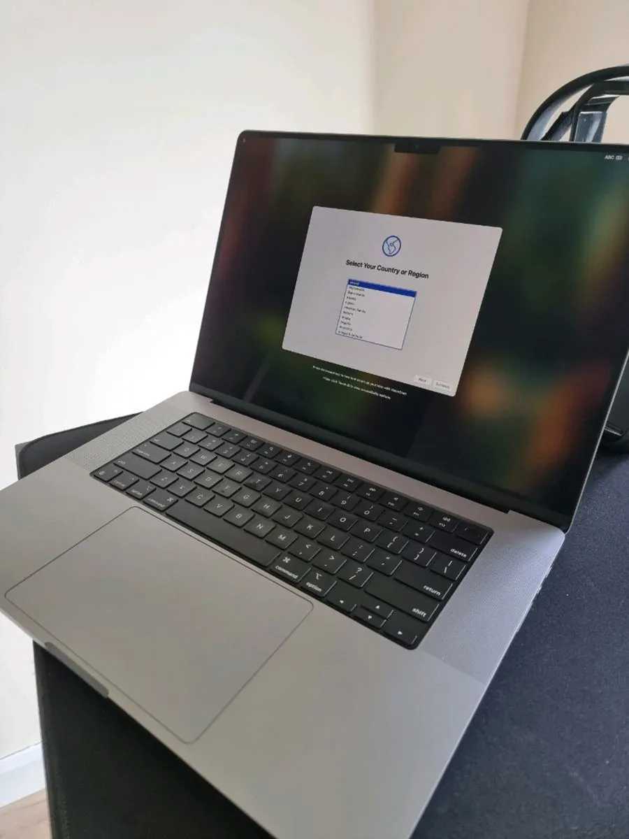 MacBook Pro - Image 3