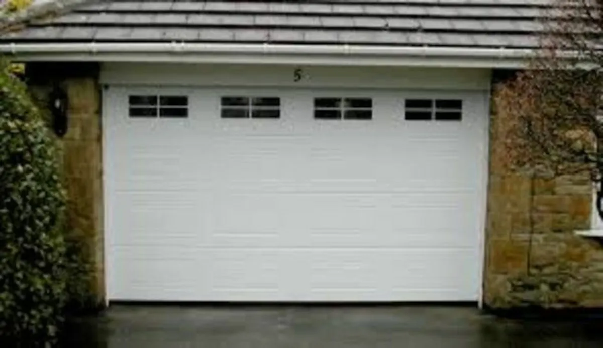 insulated  sectional  garage  doors - Image 3