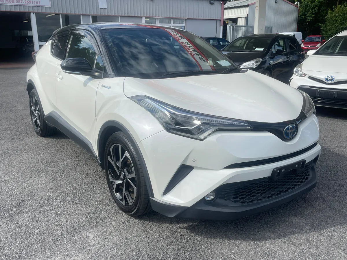 Toyota CH-R 2019-1 - Image 1