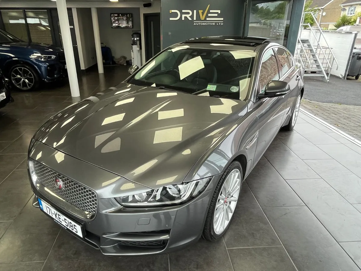 Jaguar XE 2017 2.0d 4 WD Portfolio***1 Year Warran - Image 3