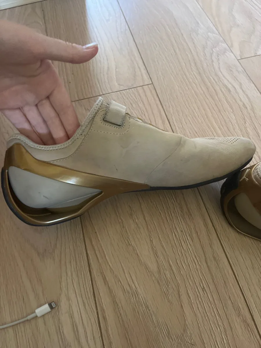 90s tan puma levitations - Image 2