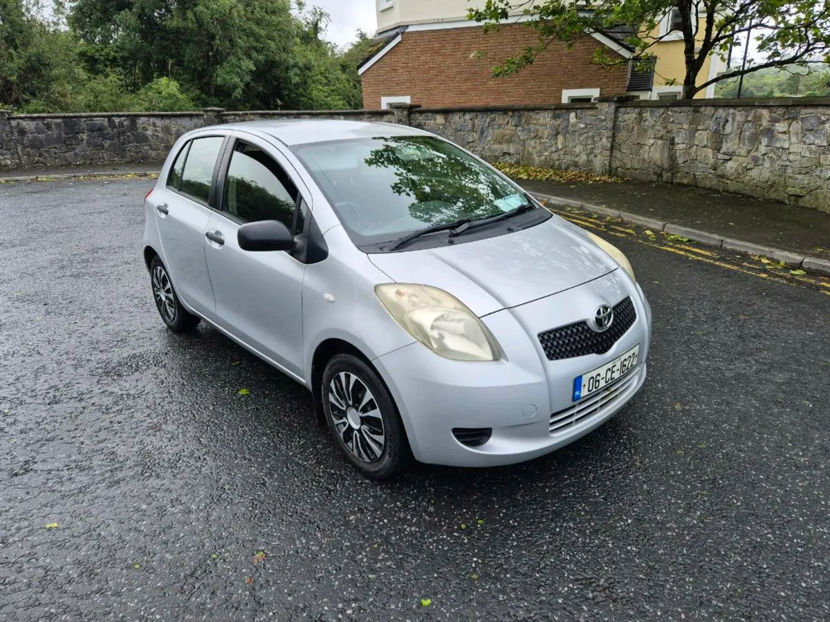 2006 TOYOTA YARIS - Image 2
