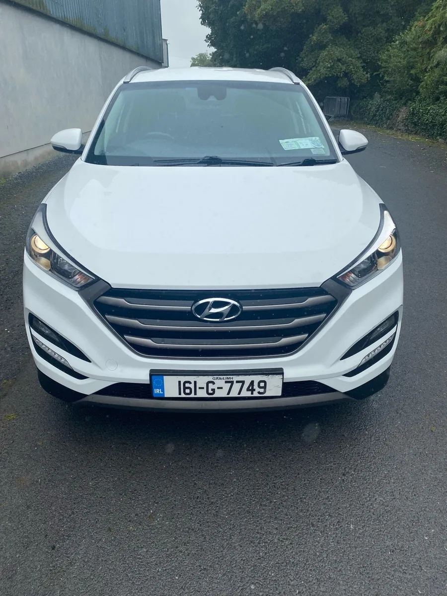 Hyundai Tucson 1.7 CRDI SE NAV BL/DR5 - Image 2