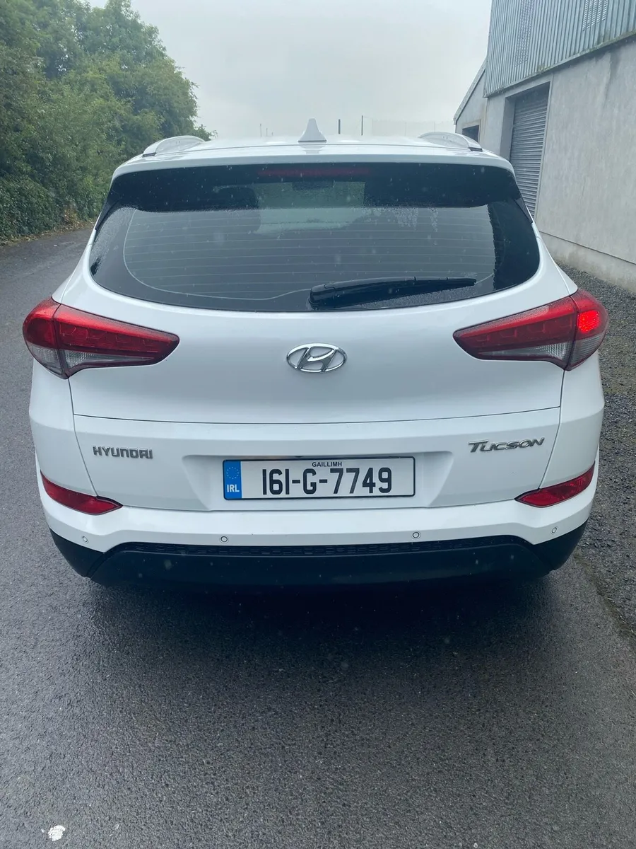 Hyundai Tucson 1.7 CRDI SE NAV BL/DR5 - Image 3