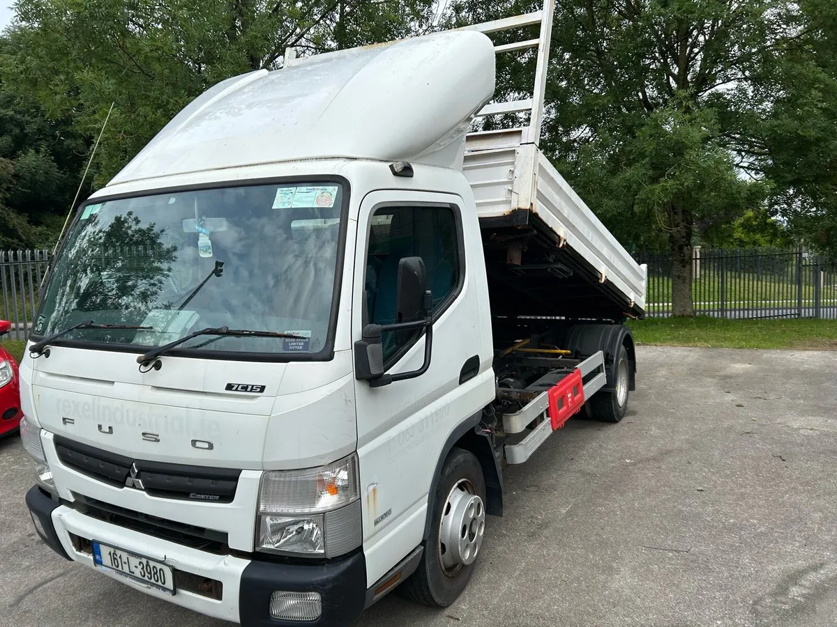 2016 Mitubishi Fuso Tipper 7.5 ton - Image 3