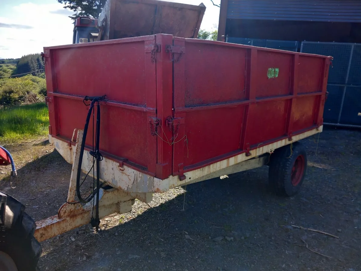 Trailers - Image 1
