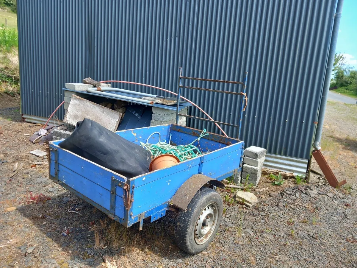 Trailers - Image 2