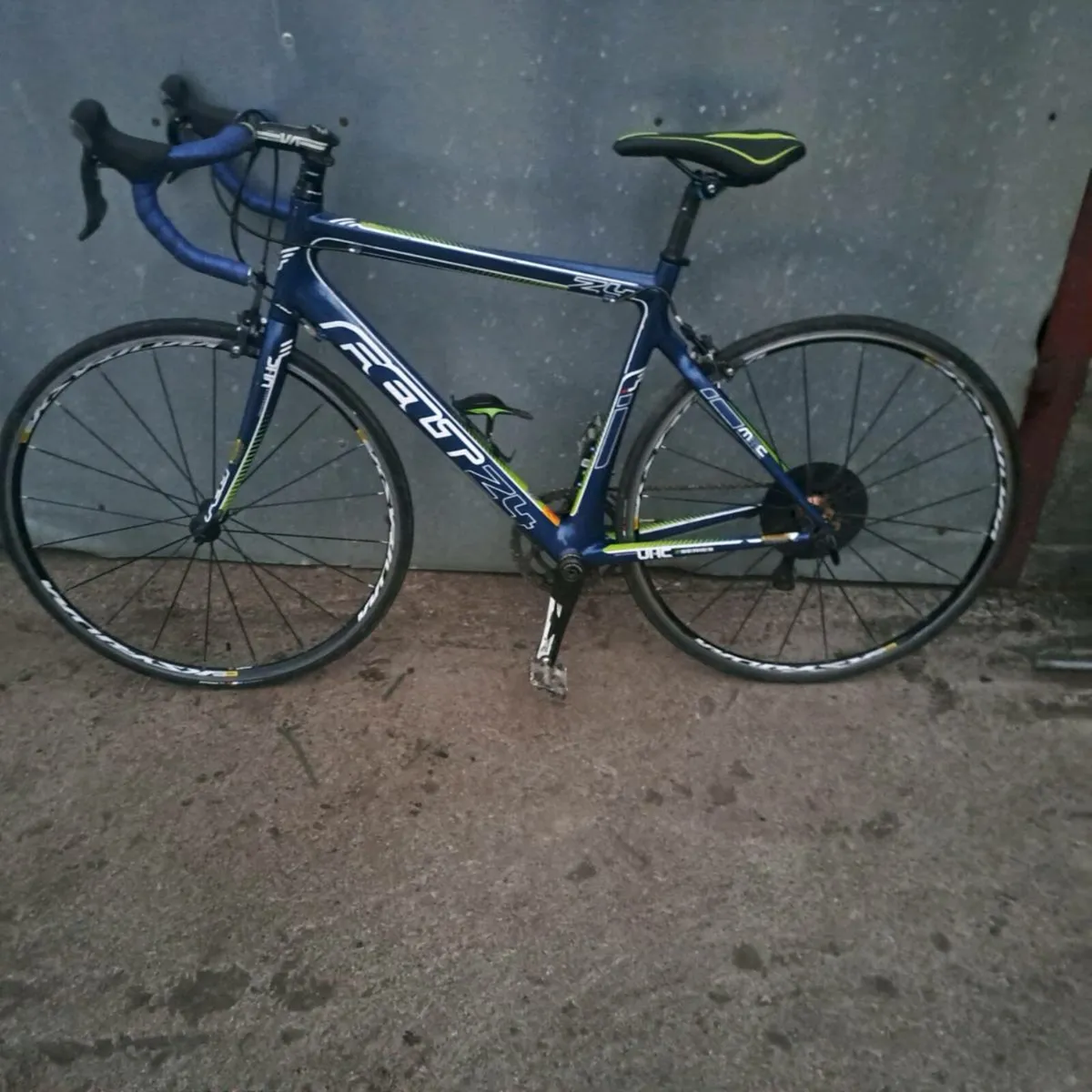 Road racer - Image 2