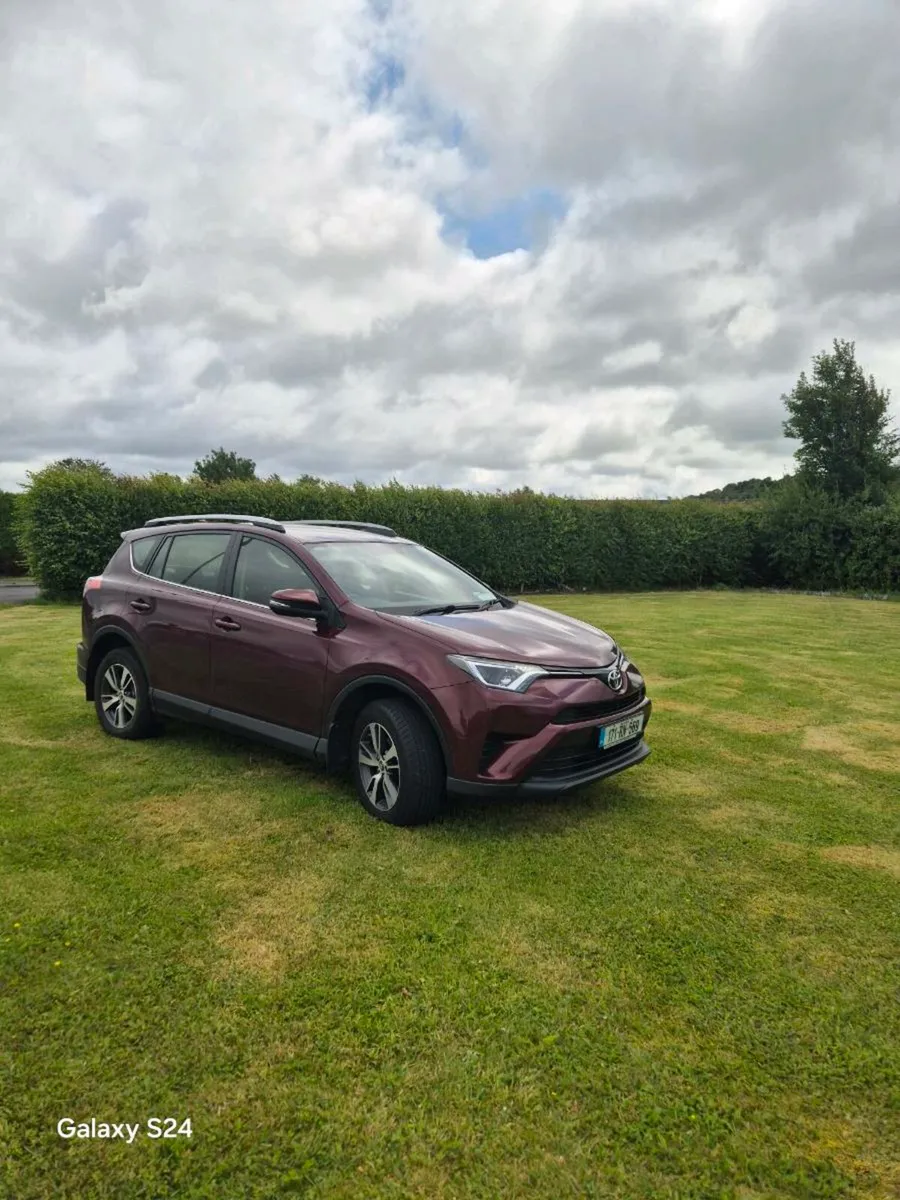 Toyota  Rav 2017 Diesel  €8750 - Image 1