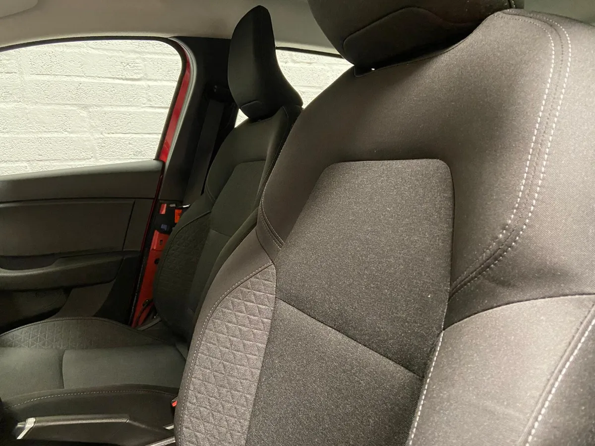 Renault Clio 2022 1.0 NEW SHAPE SIX SPEED DYNAMIQ - Image 2