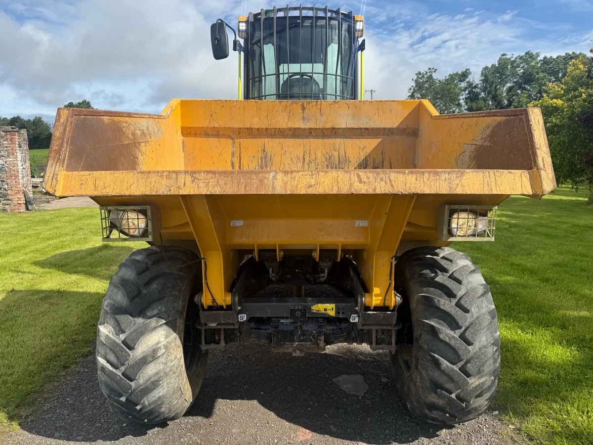 2023 Mecalac 9 Ton Dumper - Image 2