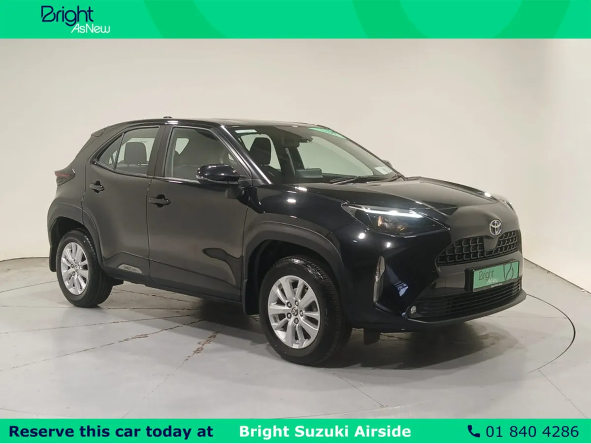 Toyota Yaris Luna Full Hybrid Automatic 1.5 compac - Image 1