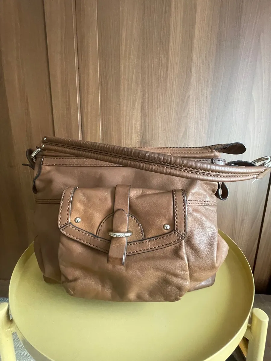 Coccinelle leather handbag. - Image 2