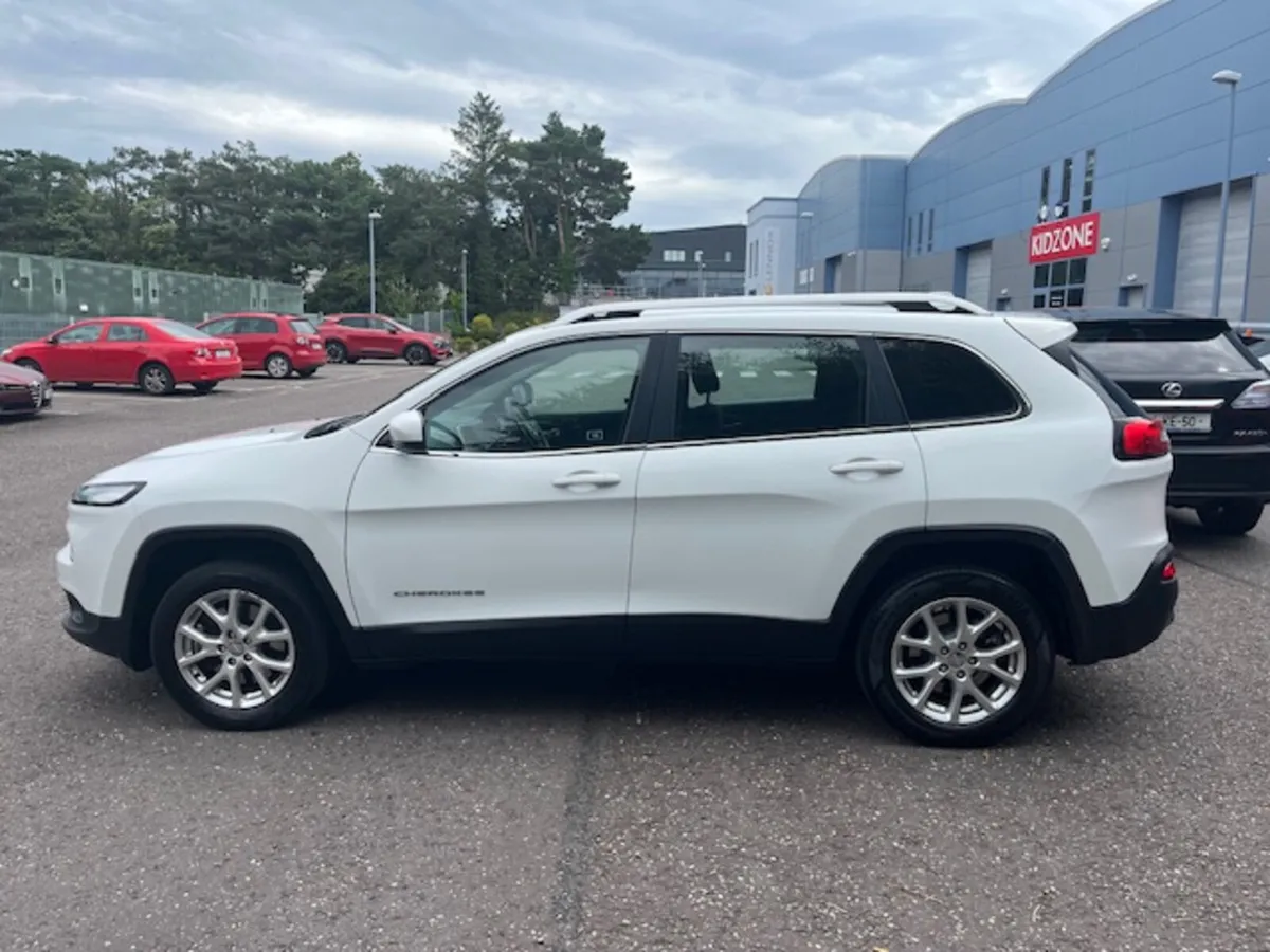 2.0 D L'TUDE 4WD 6MTX 140HP - Image 4