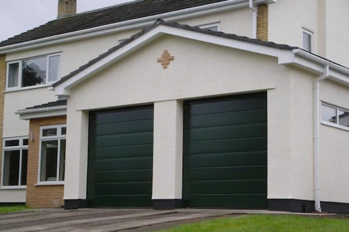 insulated  sectional  garage / shed  doors - Image 4