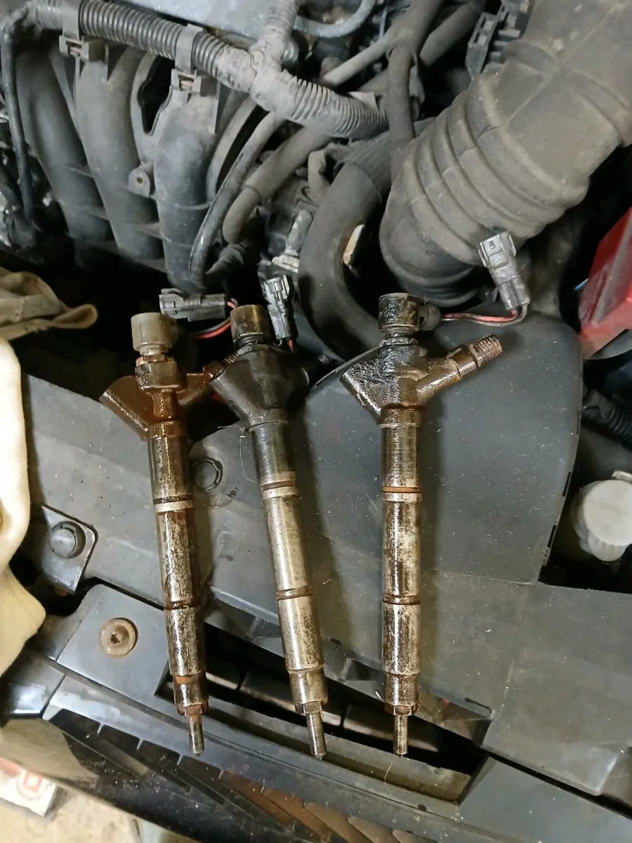 Lexus is 220d injectors - Image 1